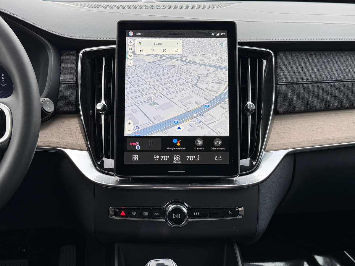 2026 Volvo XC90 - Image 13