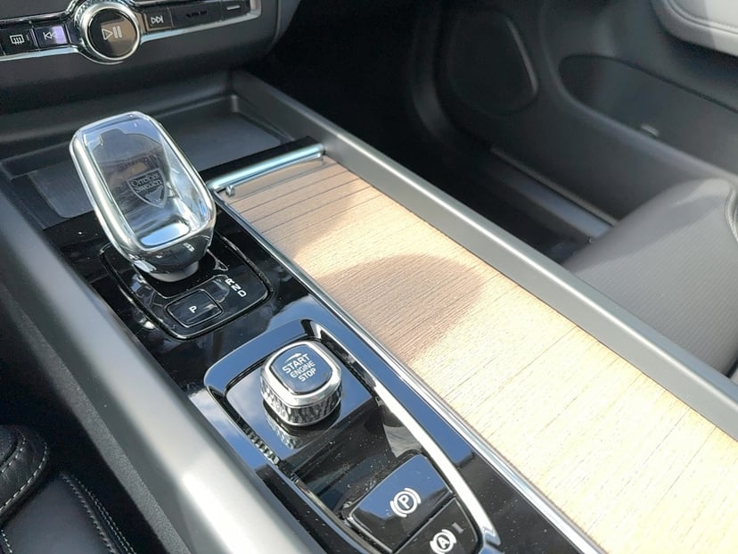 2026 Volvo XC60 - Image 24