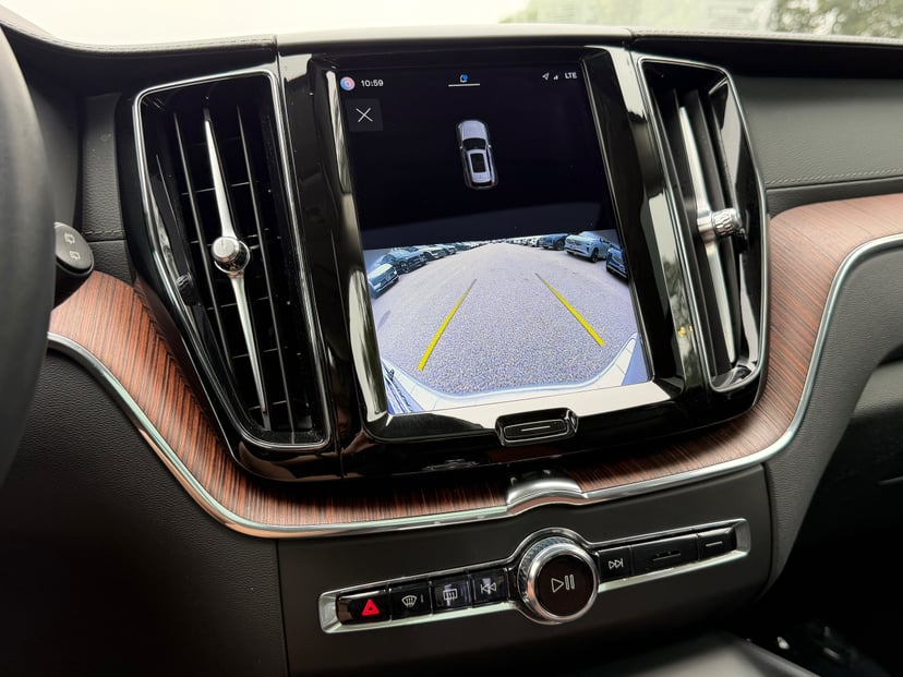 2023 Volvo XC60 - Image 19
