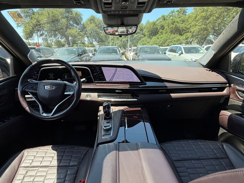 2024 CADILLAC Escalade - Image 15