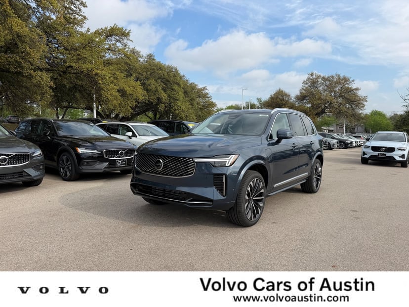 2026 Volvo XC90 plug-in hybrid - Image 2