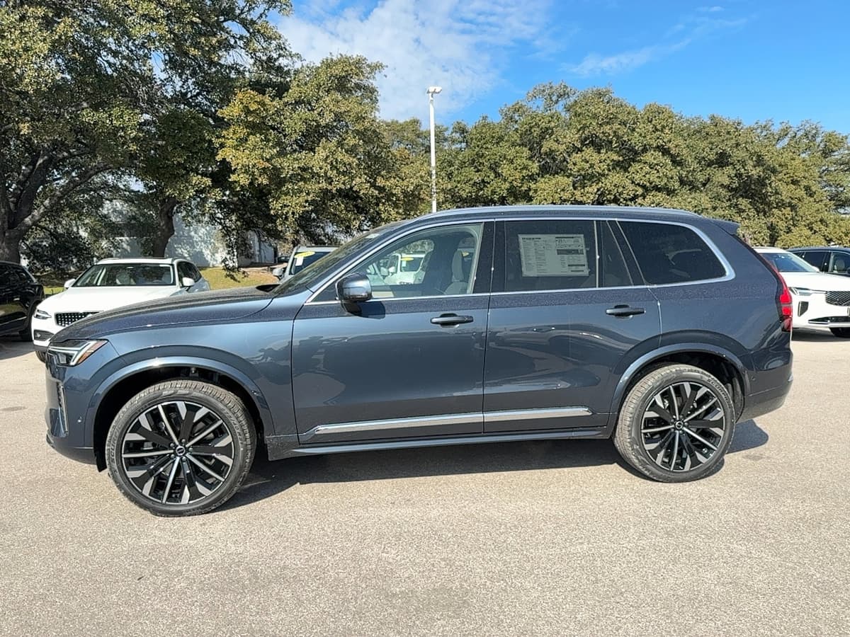 2026 Volvo XC90 - Image 3