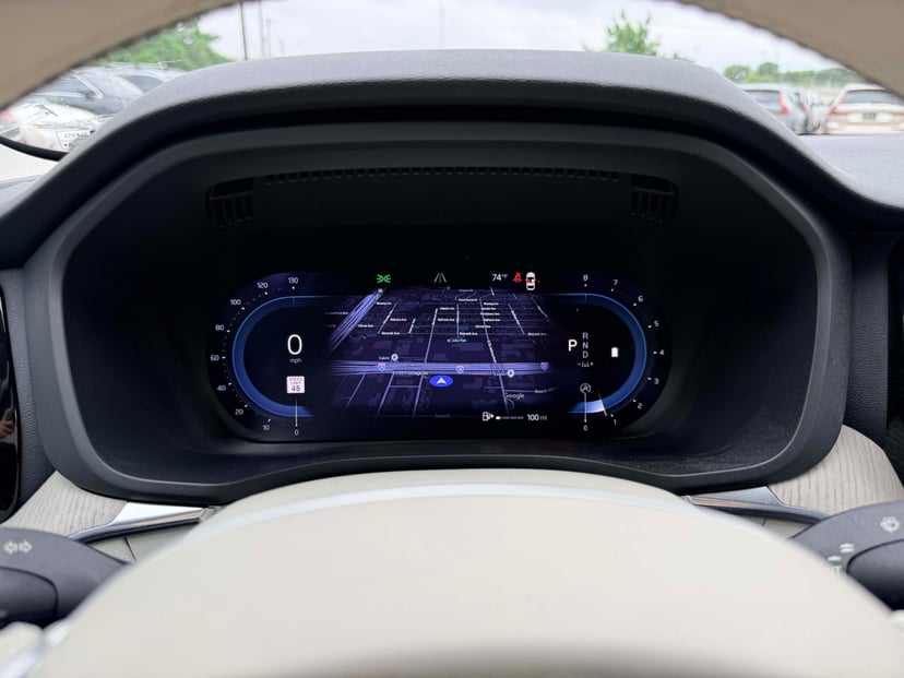 2023 Volvo XC60 - Image 16
