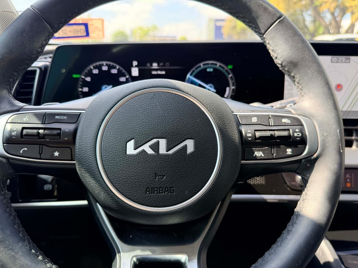 2025 Kia Sportage Hybrid - Image 12