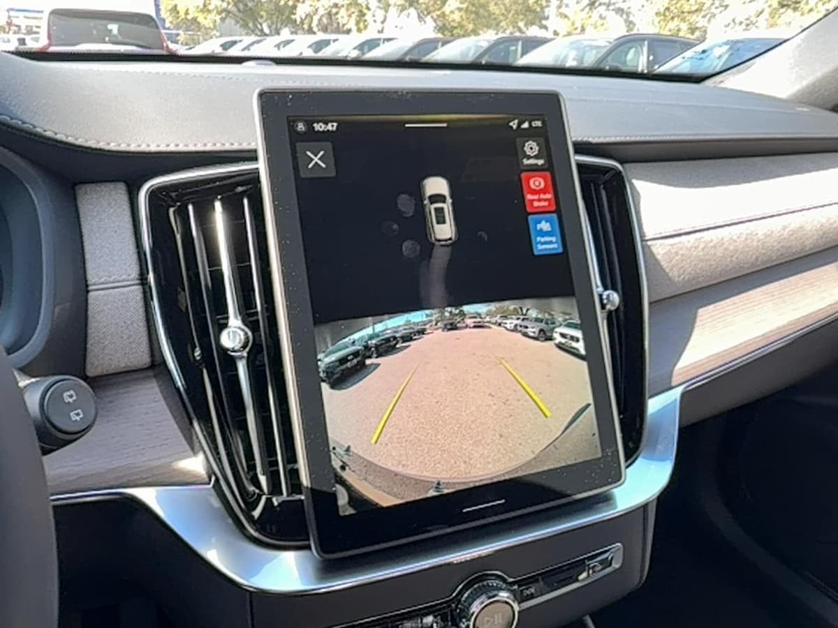 2026 Volvo XC90 - Image 22