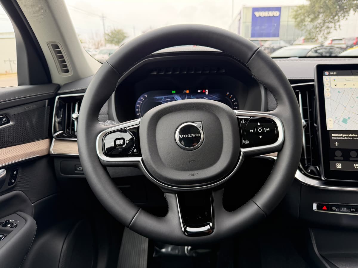 2026 Volvo XC90 - Image 15
