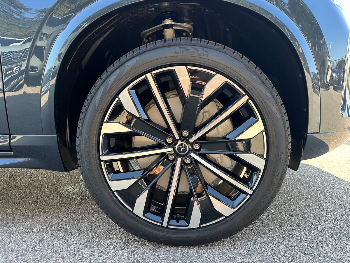 2026 Volvo XC90 - Image 7