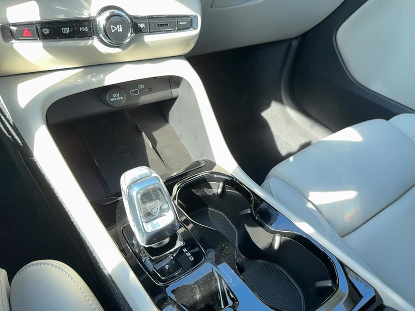 2026 Volvo XC40 - Image 20