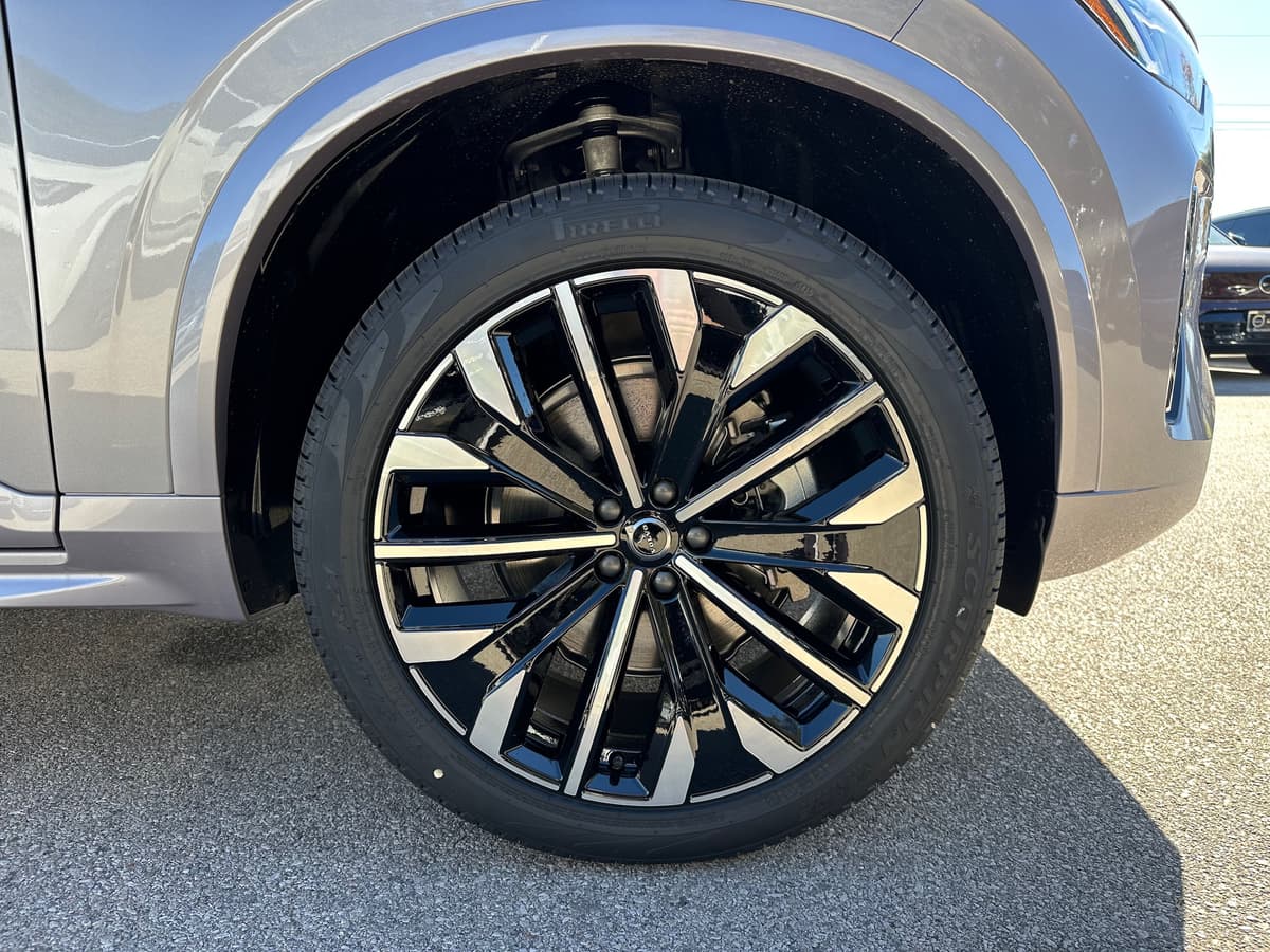 2026 Volvo XC90 - Image 7
