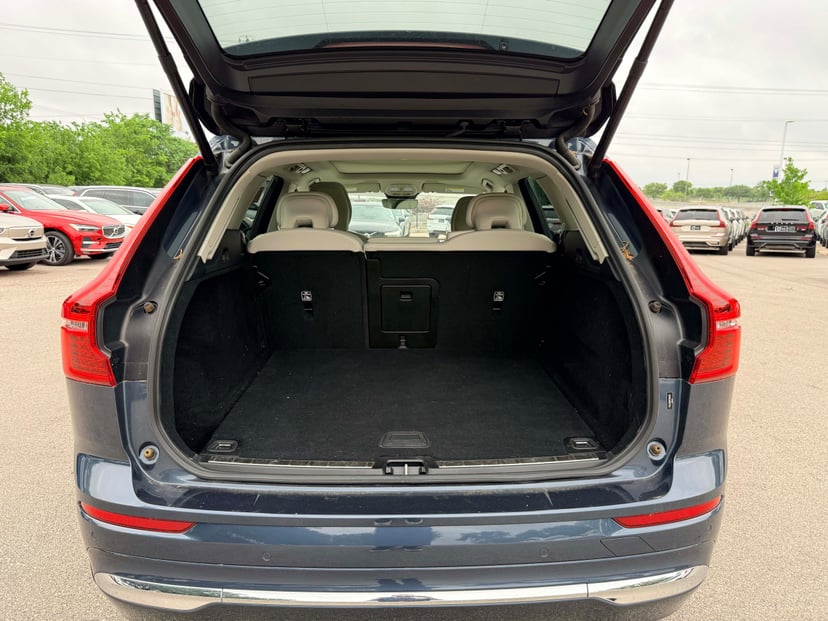 2023 Volvo XC60 - Image 22