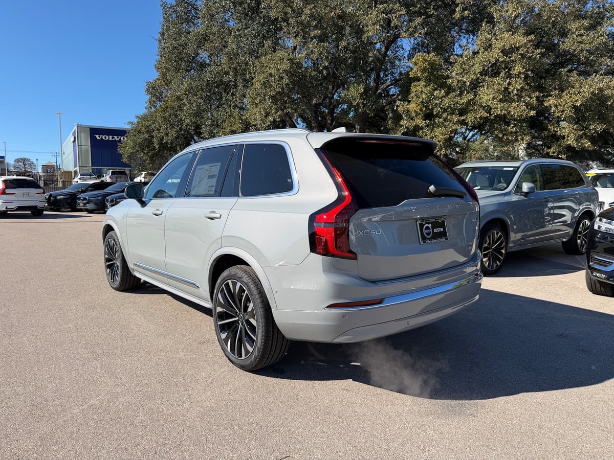 2026 Volvo XC90 - Image 4