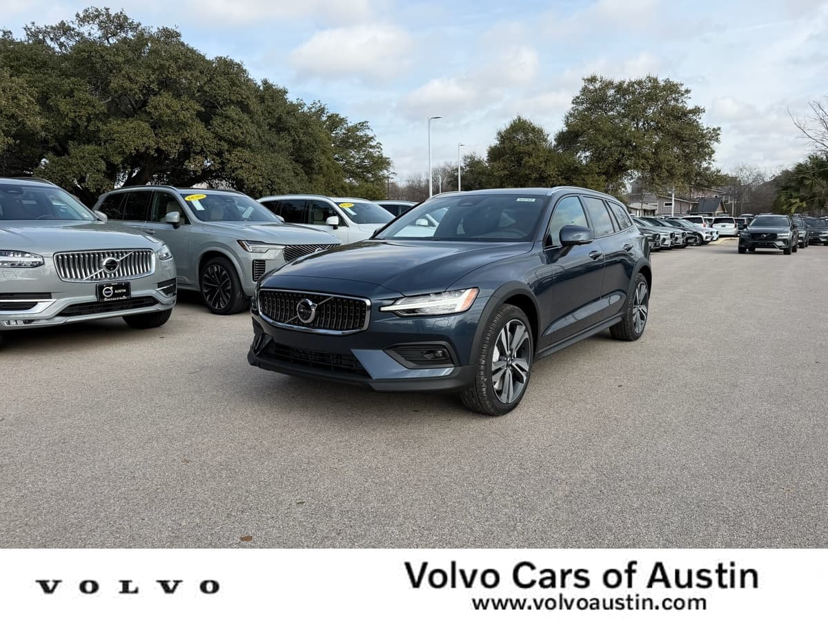 2026 Volvo V60 Cross Country - Image 1