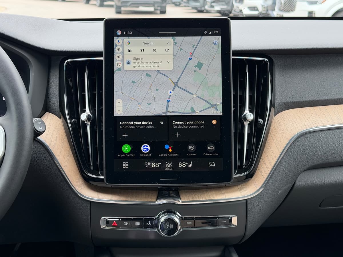 2026 Volvo XC60 - Image 12