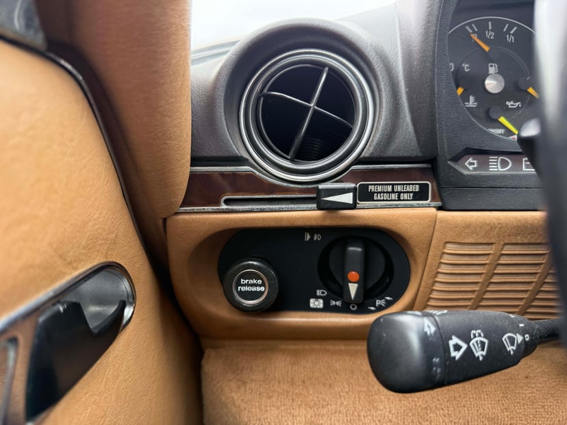 1988 Mercedes-Benz 560 - Image 15