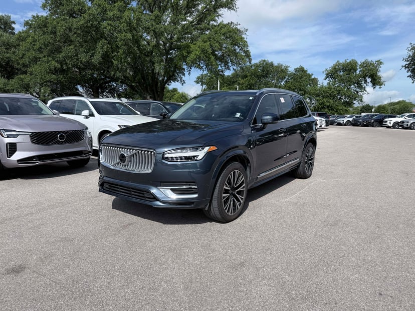 2025 Volvo XC90 plug-in hybrid - Image 1