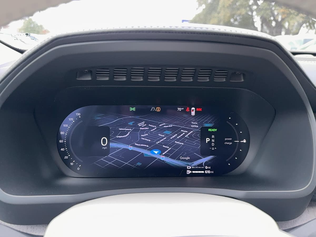 2026 Volvo XC90 plug-in hybrid - Image 21