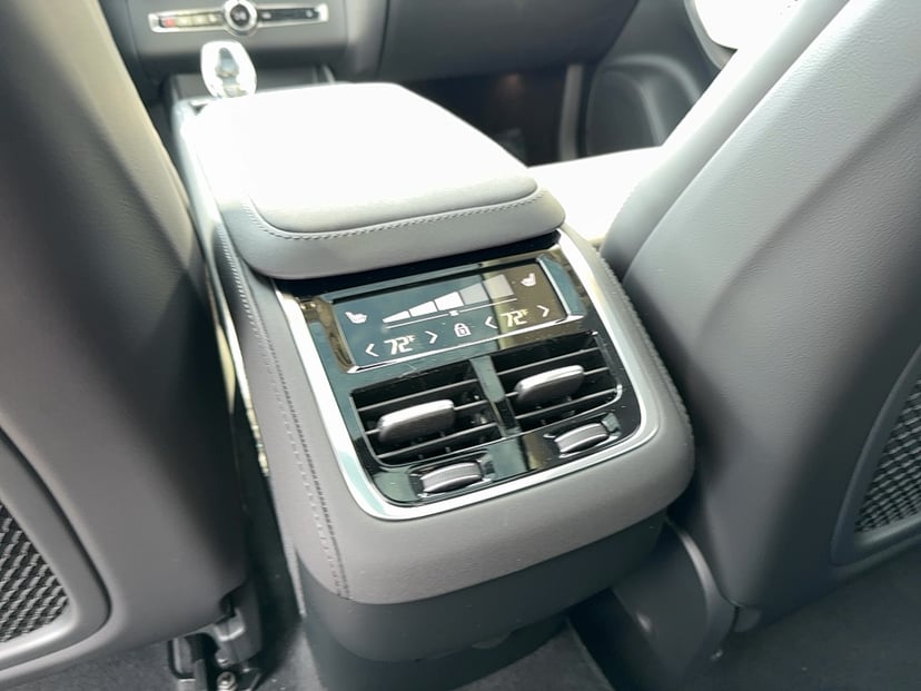2026 Volvo XC90 - Image 14