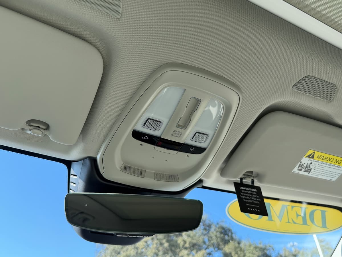 2024 Volvo XC60 plug-in hybrid - Image 15