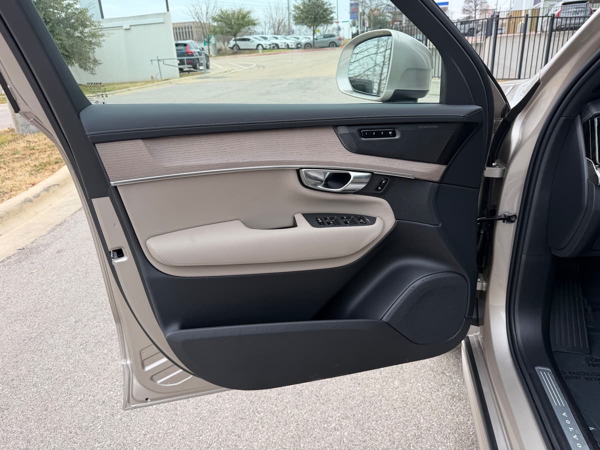 2026 Volvo XC90 - Image 19