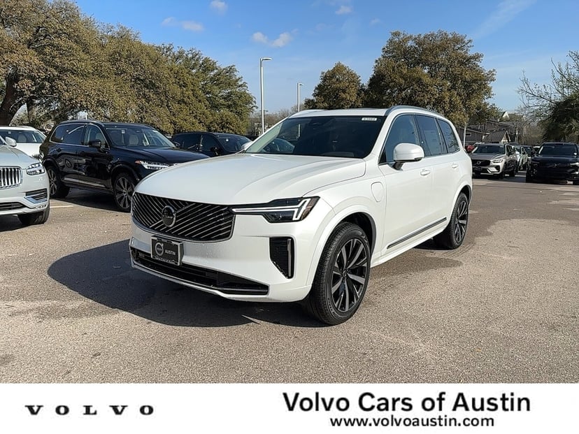 2025 Volvo XC90 plug-in hybrid - Image 1