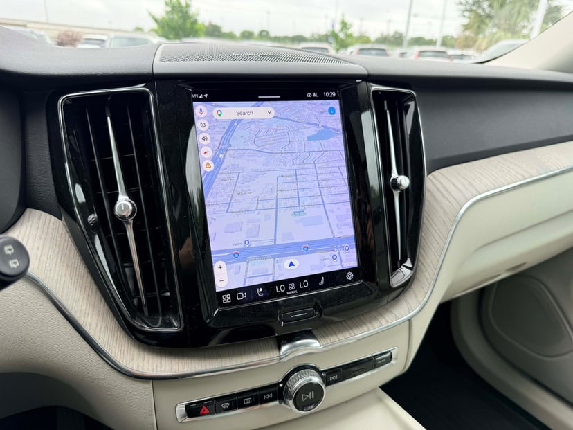2023 Volvo XC60 - Image 18