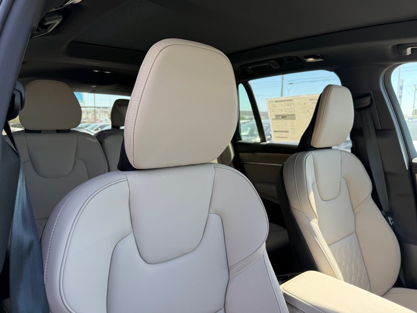 2026 Volvo XC90 - Image 9
