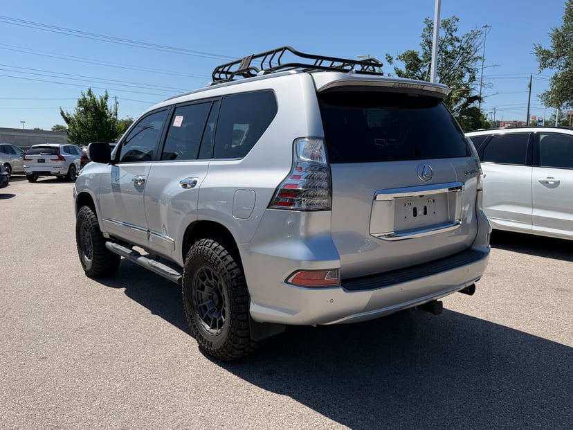 2016 LEXUS GX 460 - Image 3