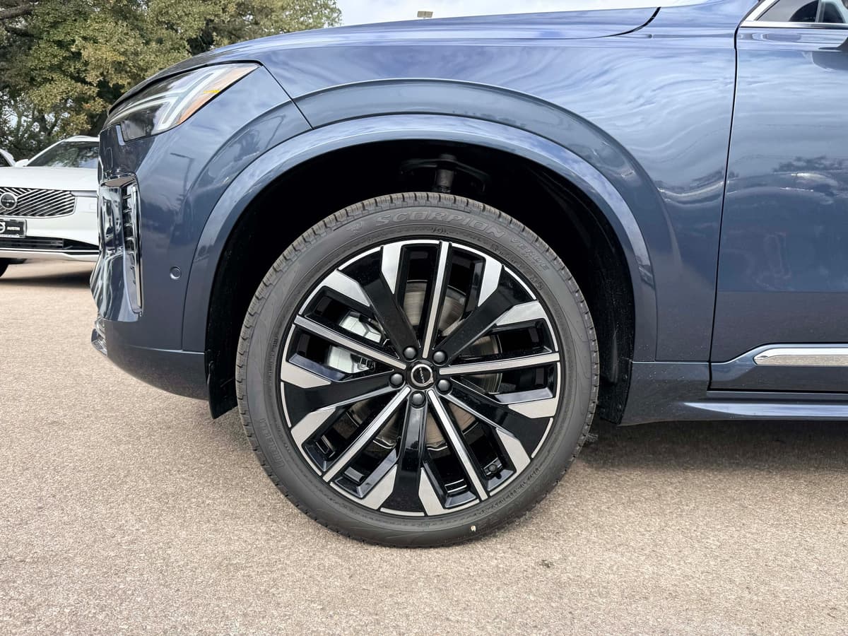2026 Volvo XC90 - Image 9
