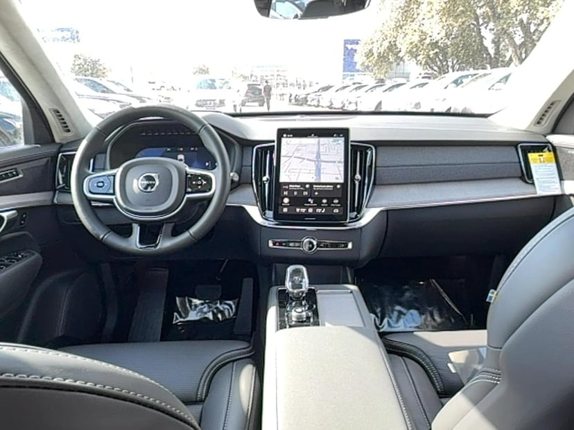 2026 Volvo XC90 - Image 16