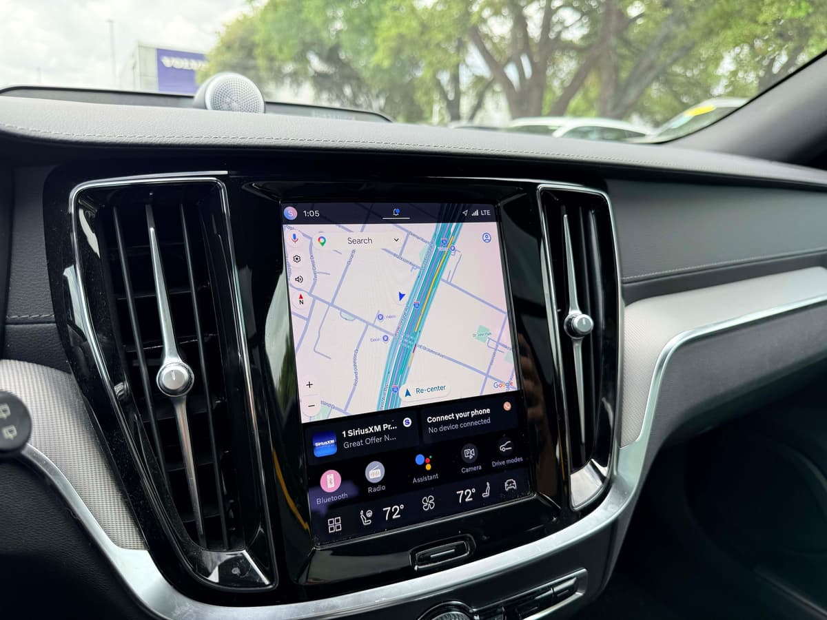 2024 Volvo V60 plug-in hybrid - Image 17