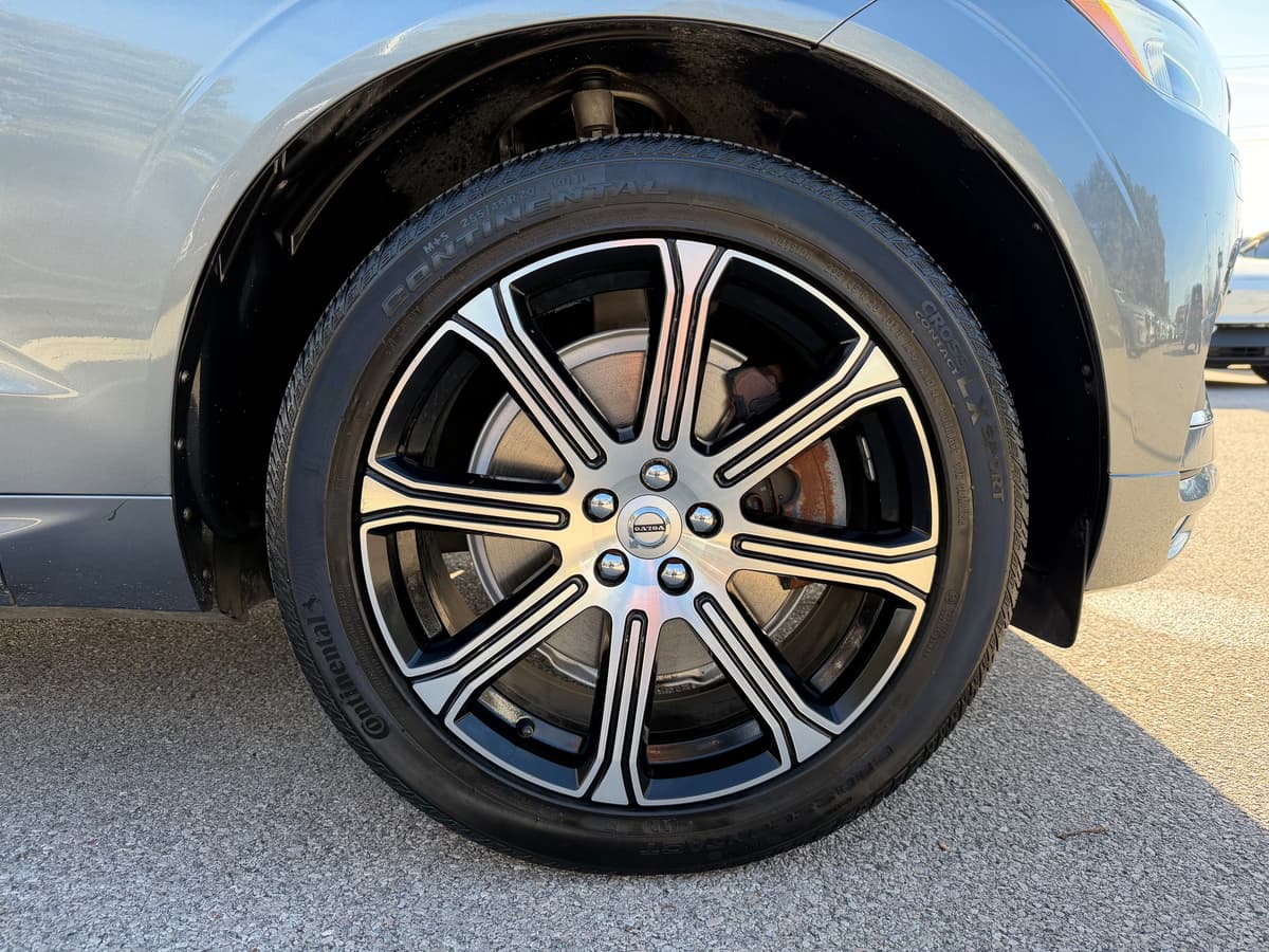 2020 Volvo XC60 - Image 9