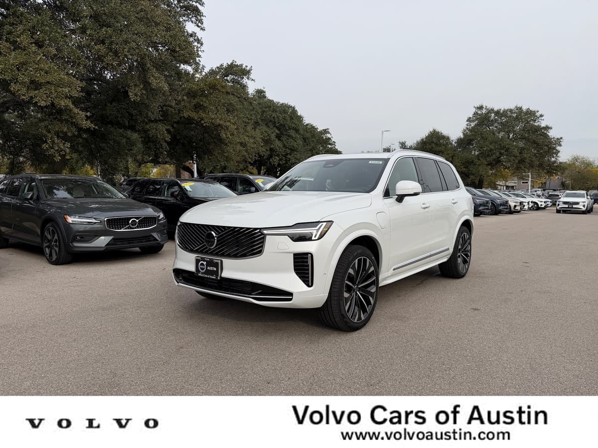 2026 Volvo XC90 plug-in hybrid - Image 1