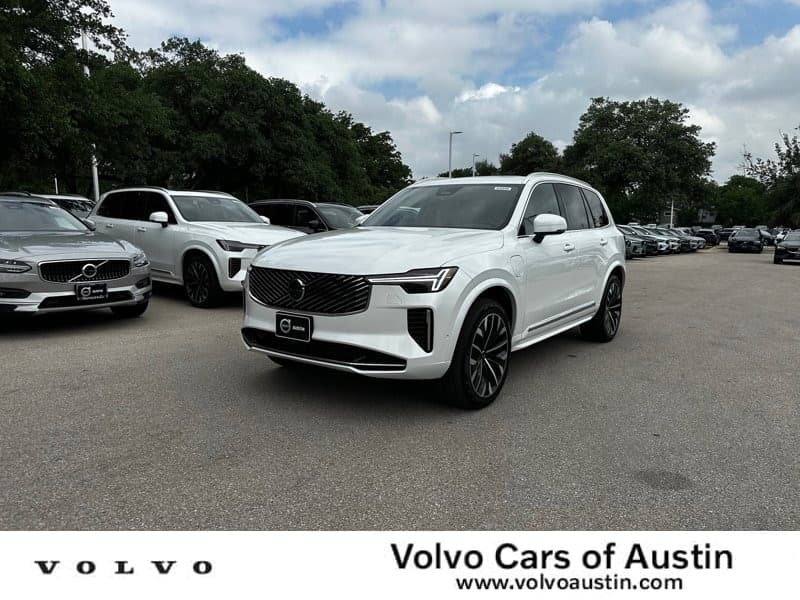 2025 Volvo XC90 plug-in hybrid - Image 1