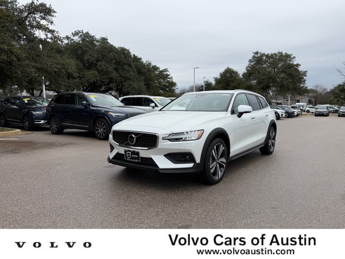 2026 Volvo V60 Cross Country - Image 1
