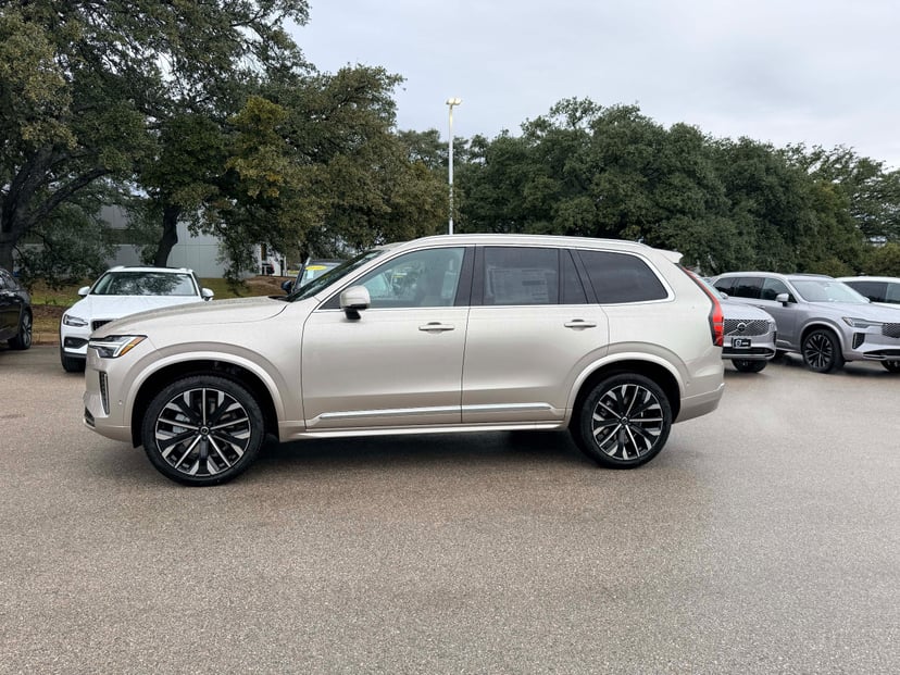 2026 Volvo XC90 - Image 2