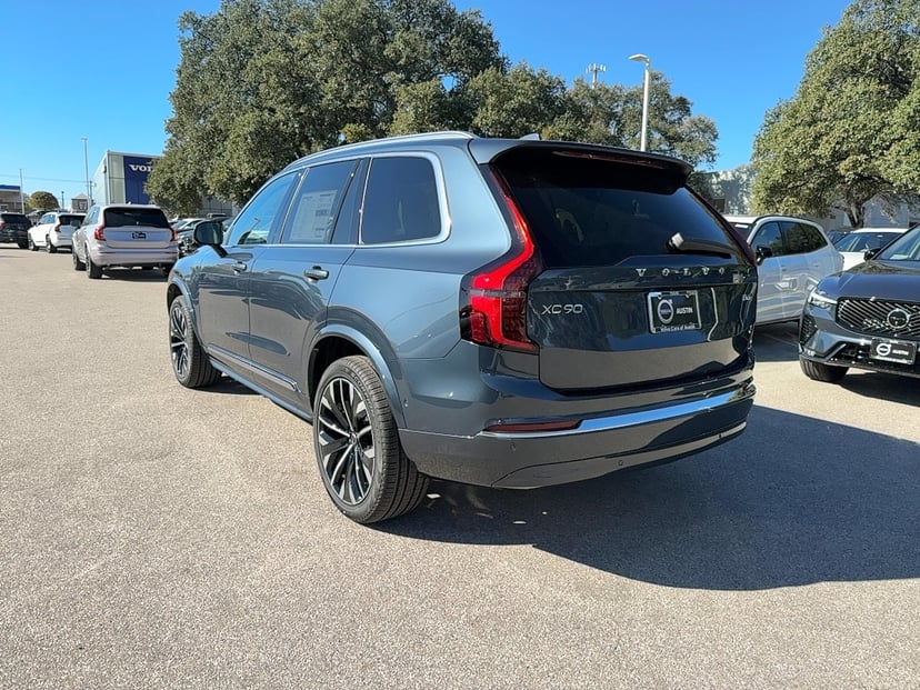 2026 Volvo XC90 - Image 2