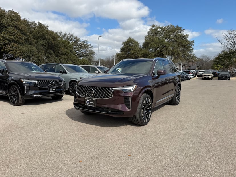 2026 Volvo XC90 plug-in hybrid - Image 1