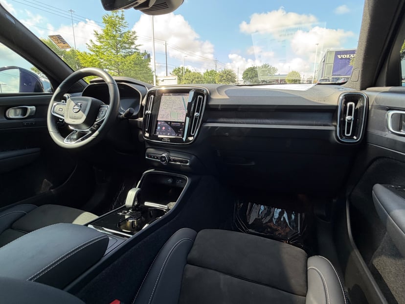2023 Volvo C40 Recharge Pure Electric - Image 13