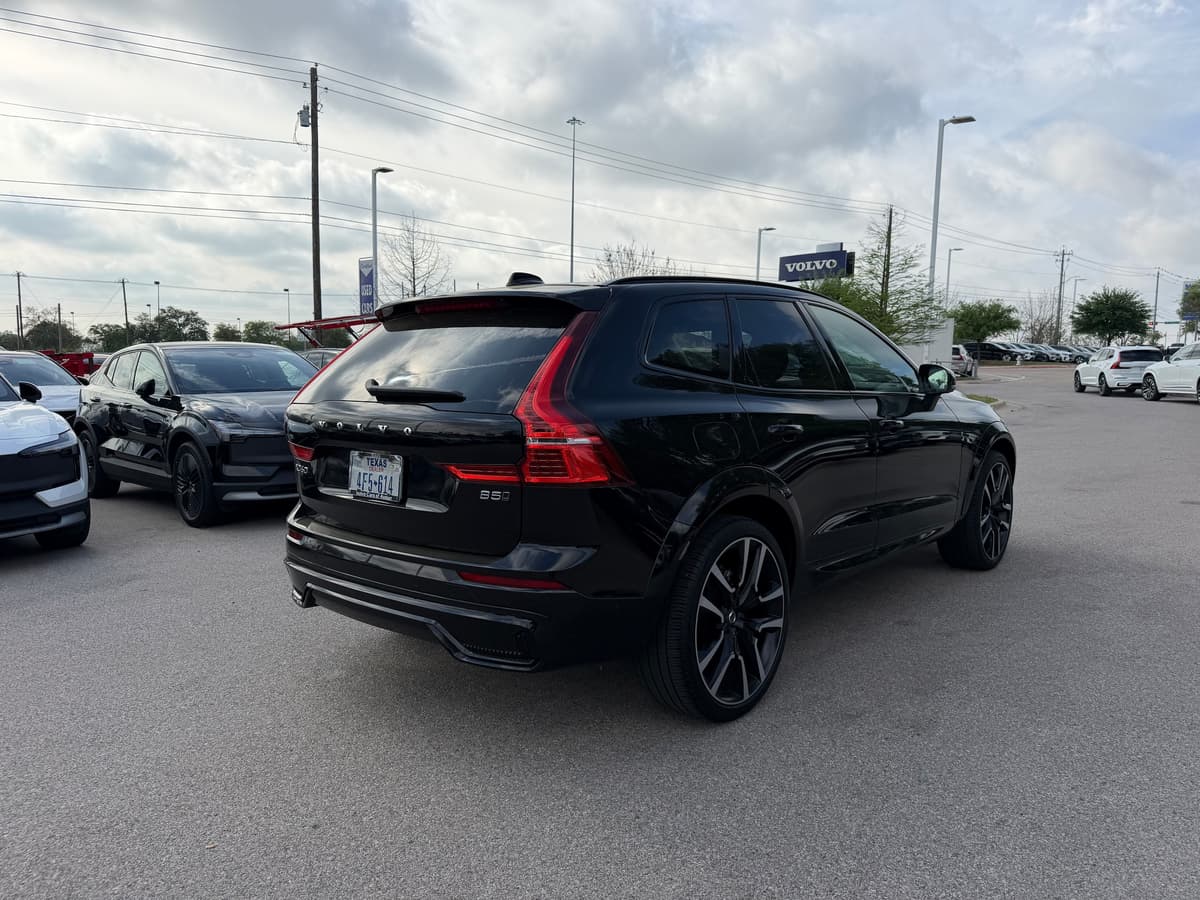 2024 Volvo XC60 - Image 6