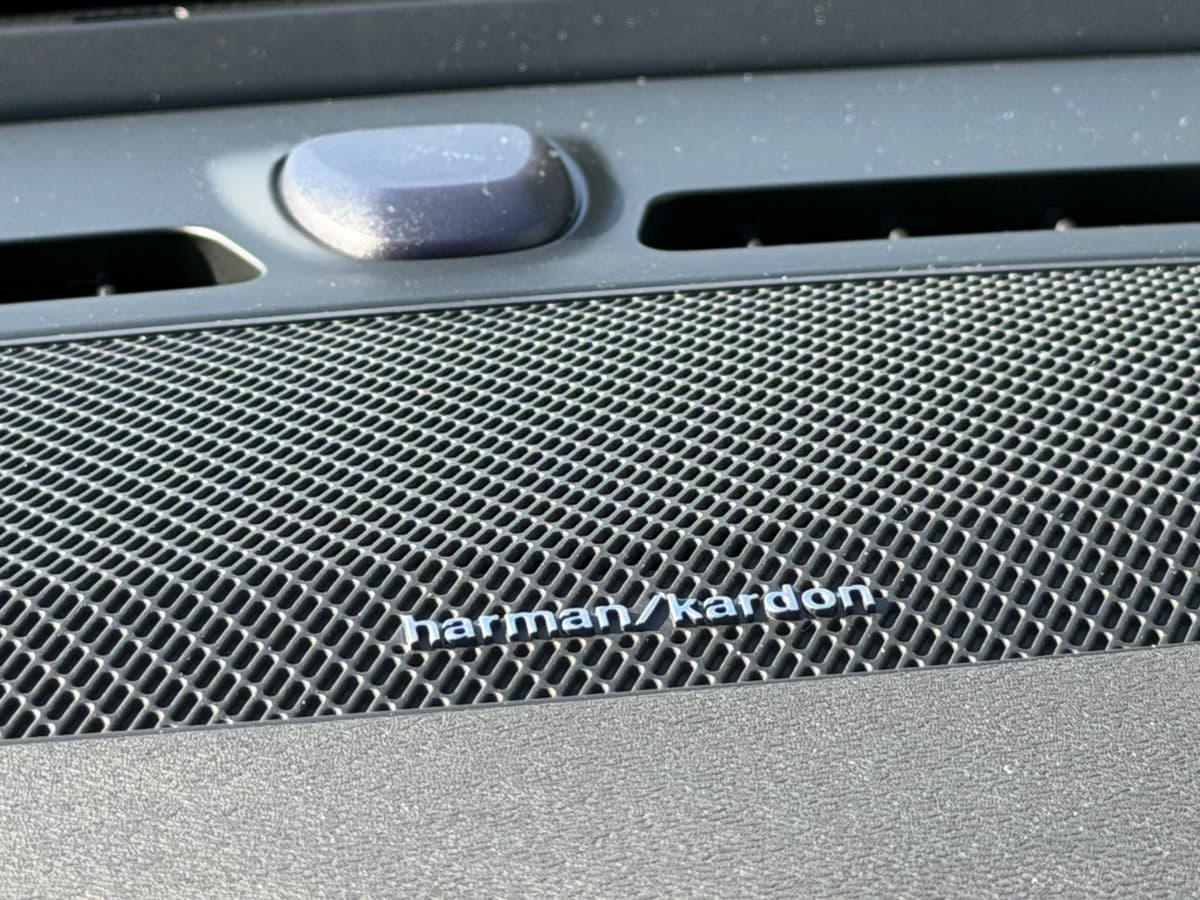 2026 Volvo XC40 - Image 15