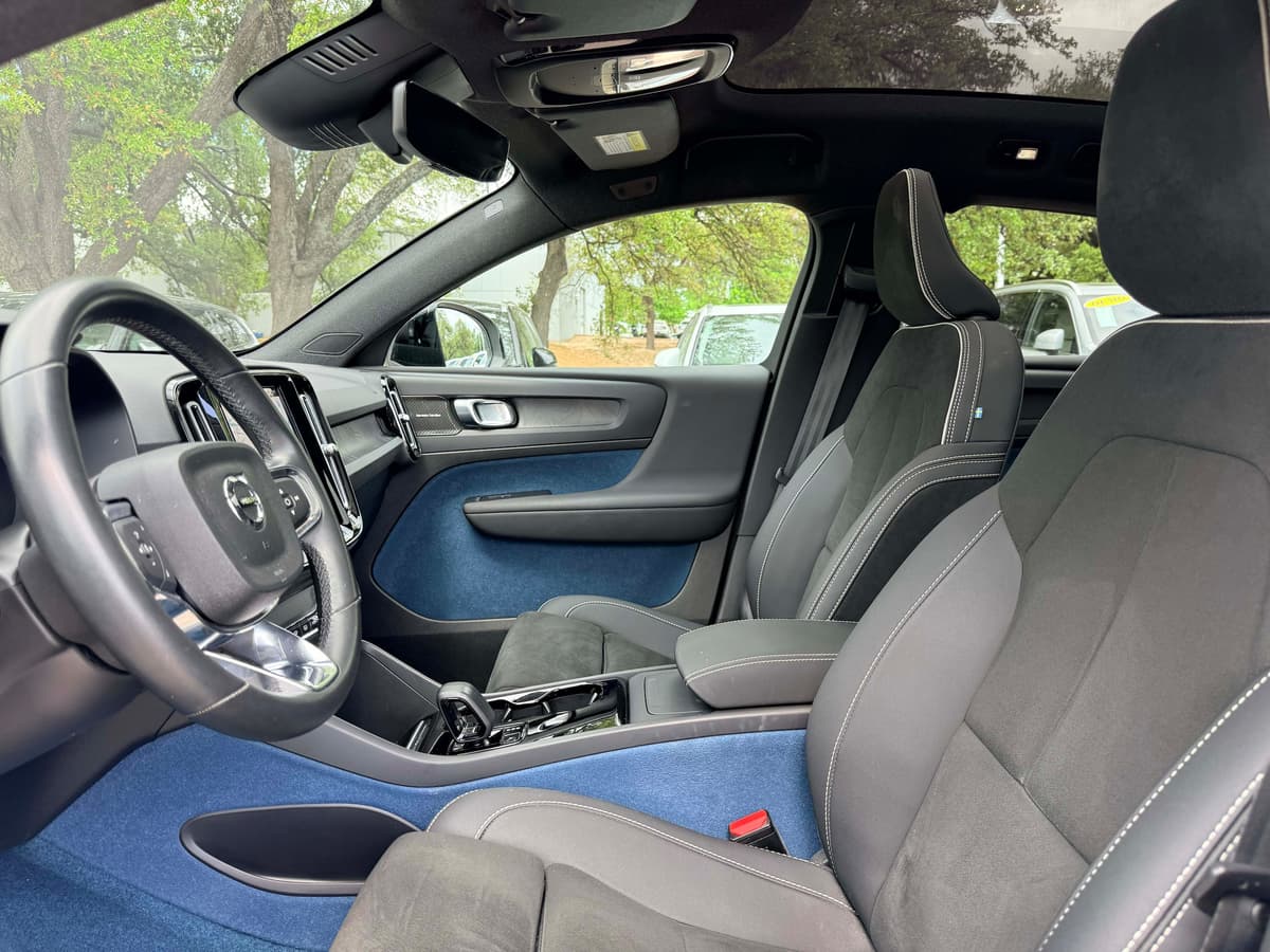 2023 Volvo C40 Recharge Pure Electric - Image 11