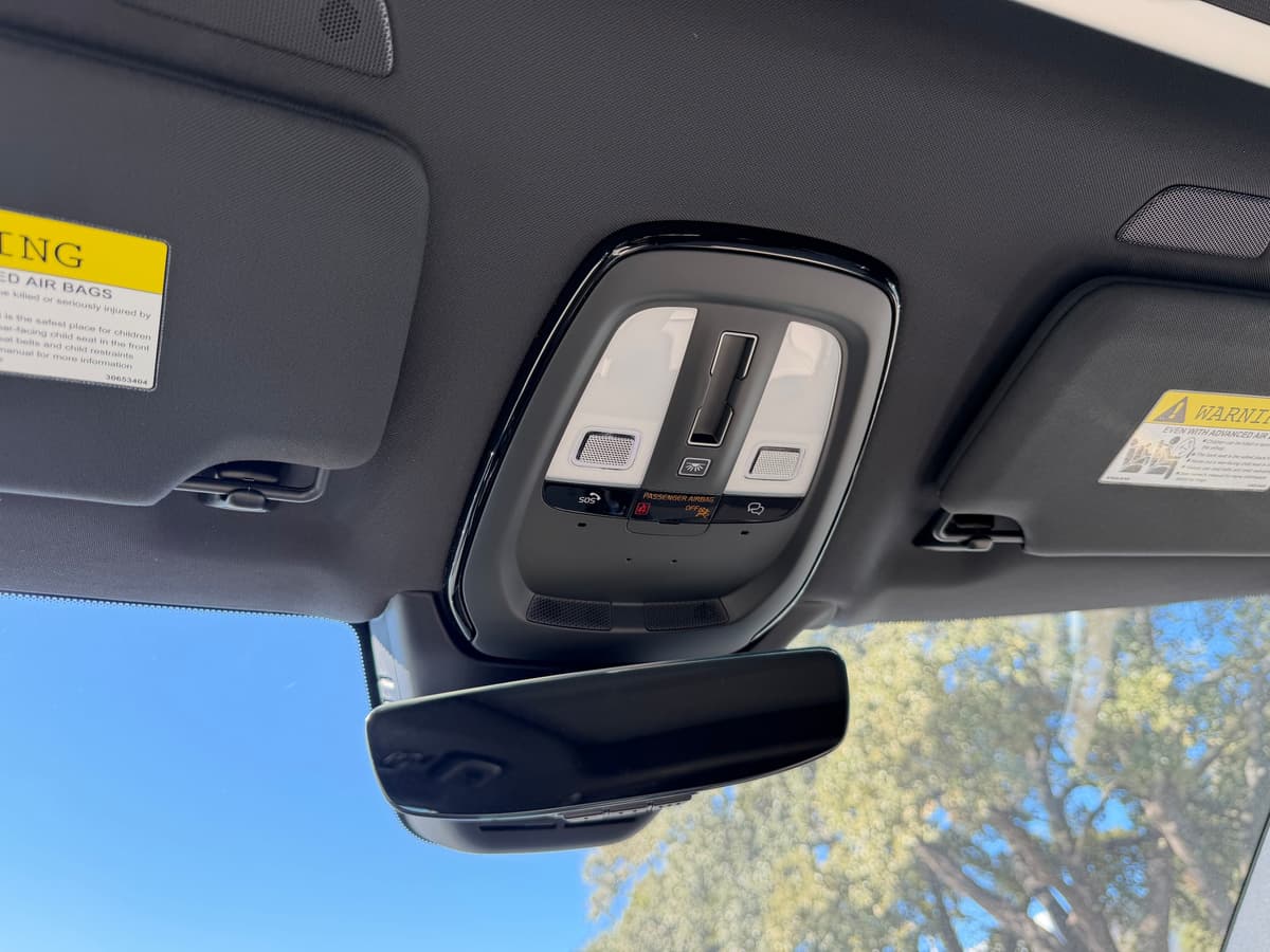 2026 Volvo XC90 - Image 17