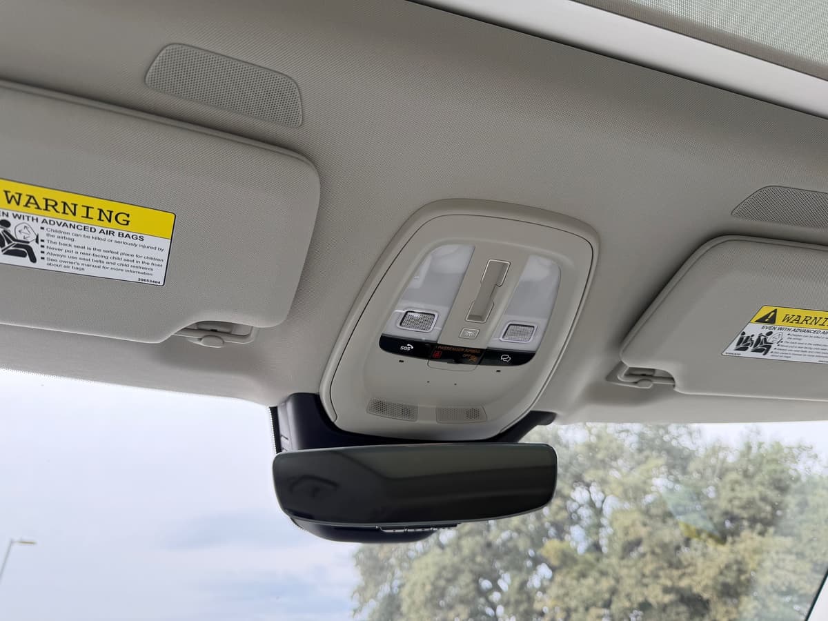 2026 Volvo XC90 - Image 17