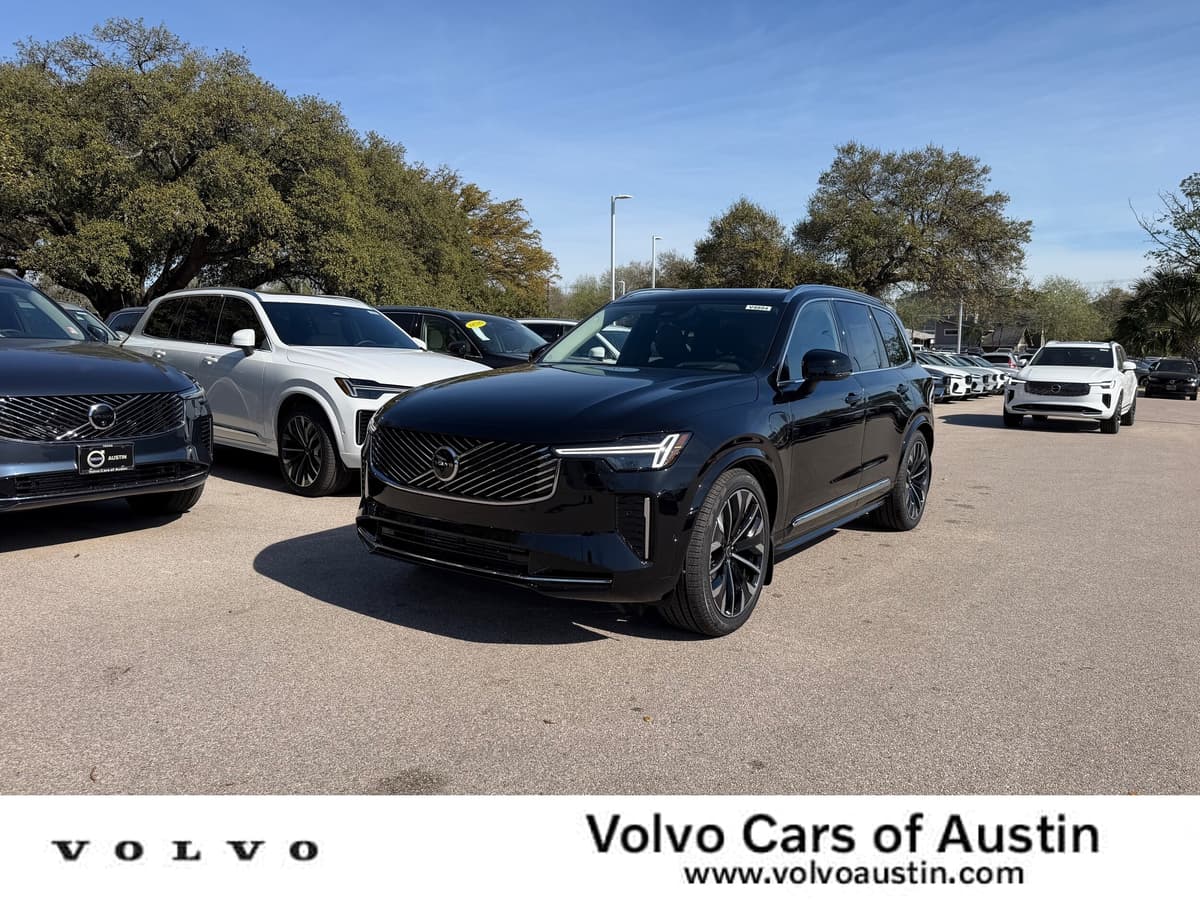 2026 Volvo XC90 plug-in hybrid - Image 1