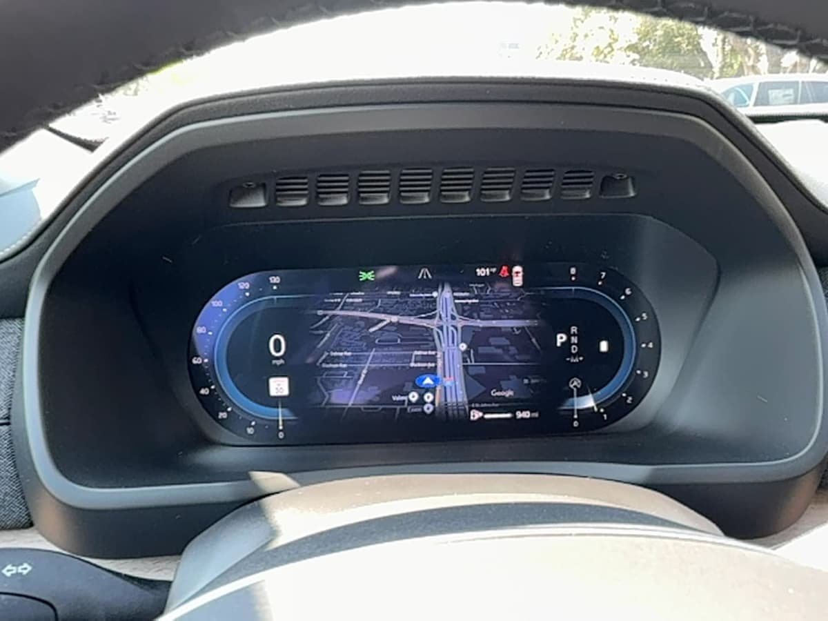 2025 Volvo XC90 - Image 21