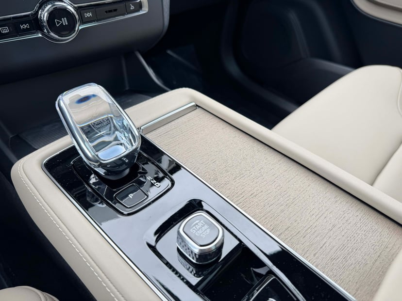 2026 Volvo XC90 - Image 23