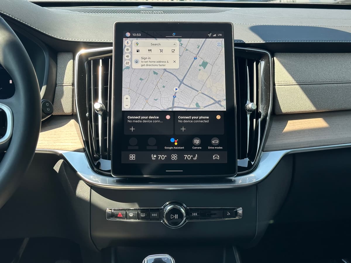 2026 Volvo XC90 - Image 13