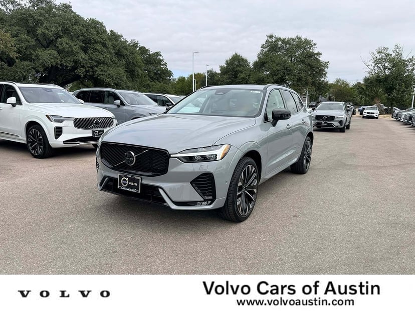 2026 Volvo XC60 - Image 2