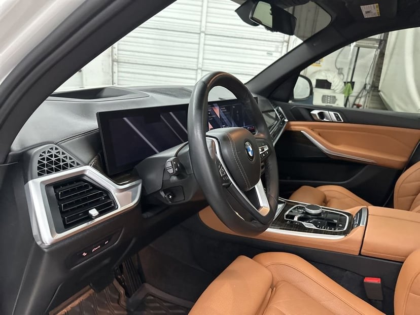 2024 BMW X5 - Image 9