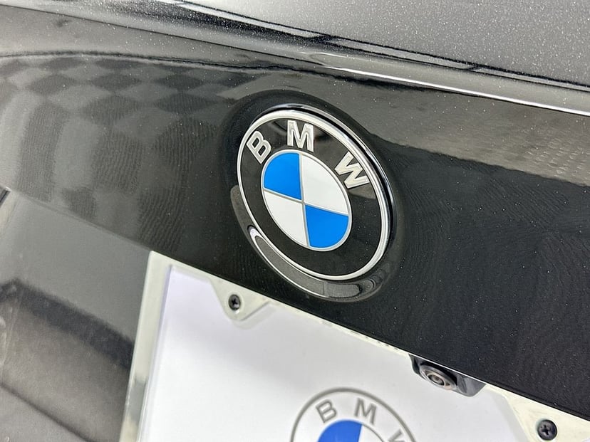 2026 BMW 3 Series - Image 22